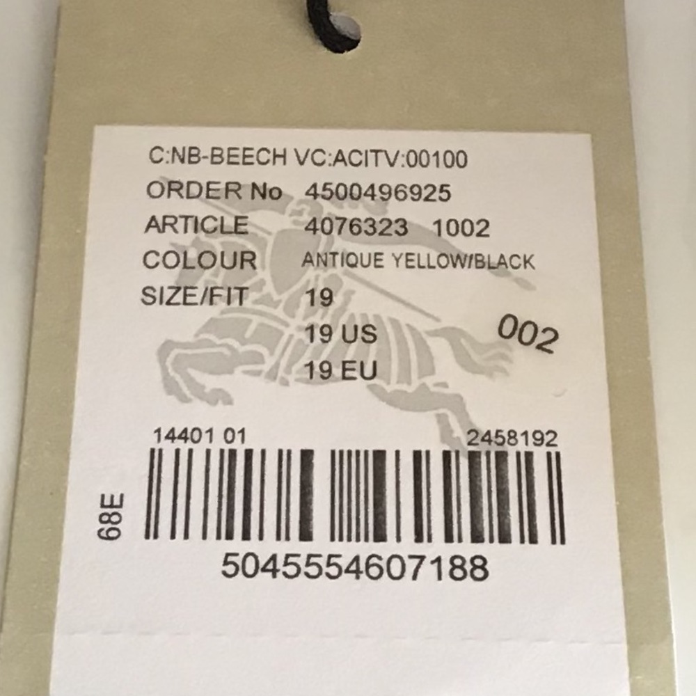 SOLD 🛑 Authentic BURBERRY TARTAN SNEAKERS - Picture 5 of 13